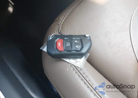 2020 Jeep Wrangler Unlimited Sahara 4X4 z USA, uszkodzony, nr VIN 1C4HJXEN9LW102119